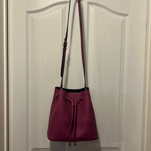 Calvin Klein Gabriella Bucket Bag - Picture 6 of 6
